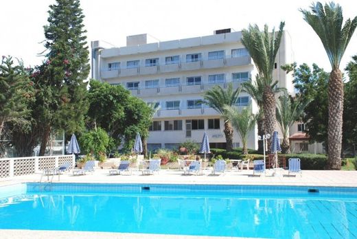 Otel Pólis, Paphos District