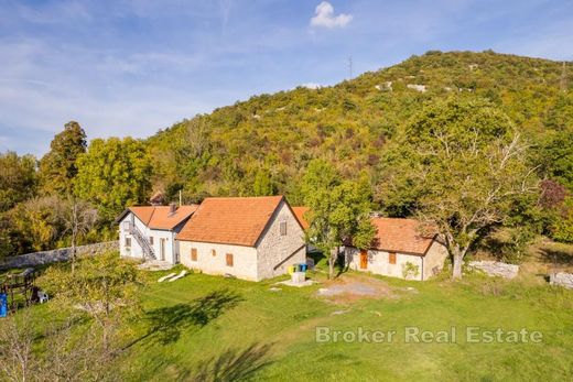 Βίλα σε Gospić, Lika-Senj