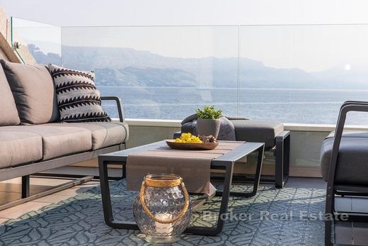 Villa - Brac, Split-Dalmatia