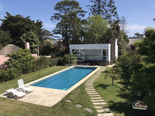 Dom jednorodzinny w Punta del Este, Punta Del Este