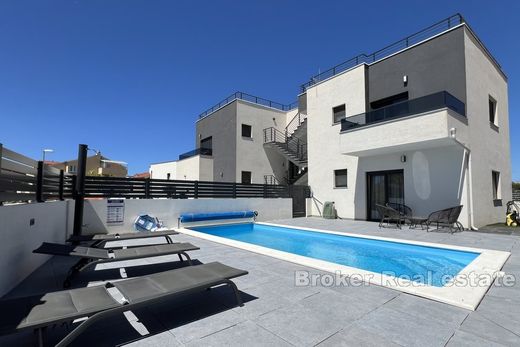 Villa a Vodice, Sibenik-Knin