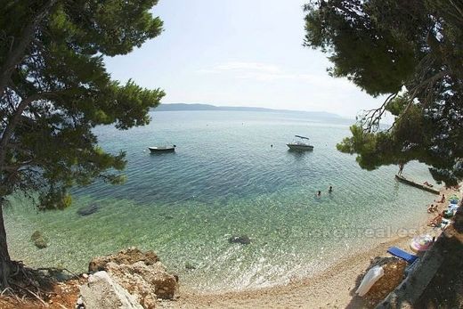 Hotel for sale in Makarska