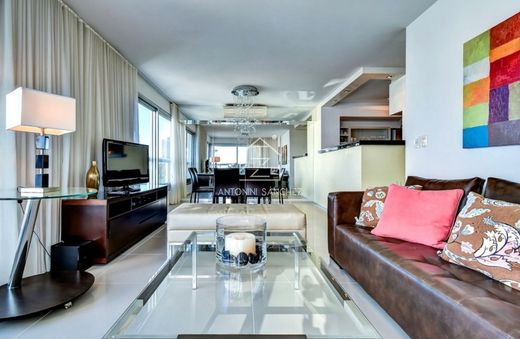 Apartment in Punta del Este, Punta Del Este