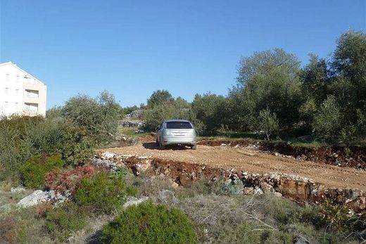 Poddasze w Čiovo, Grad Trogir