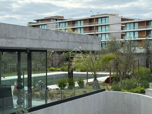 Apartment / Etagenwohnung in Manantiales, Maldonado