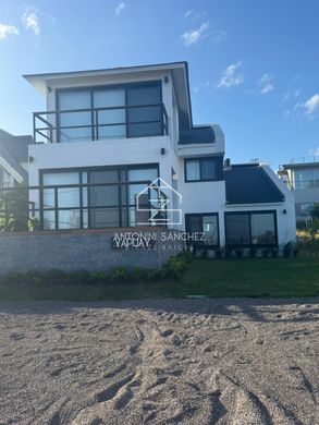 Частный Дом, La Barra, San Carlos