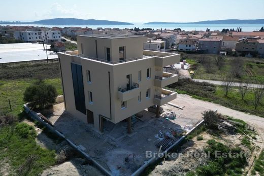 Apartament w Kaštel Sućurac, Kaštela