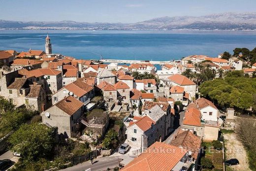 Villa in Brac, Split-Dalmatia