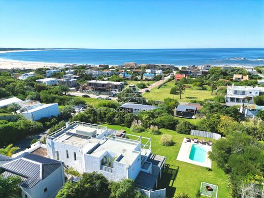 Detached House in José Ignacio, Garzón