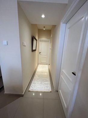 Apartment / Etagenwohnung in Chlórakas, Paphos District