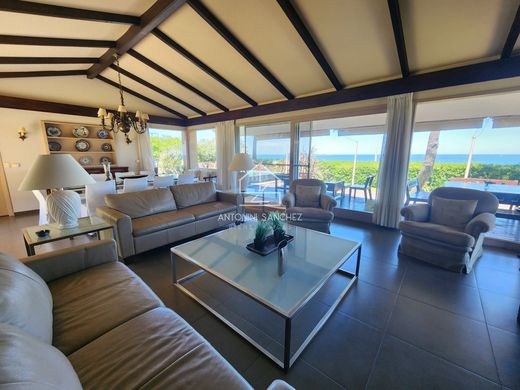 Dom jednorodzinny w Punta del Este, Punta Del Este