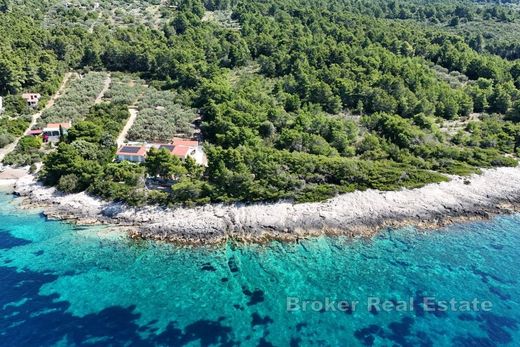 Çatı katı Korčula, Grad Korčula