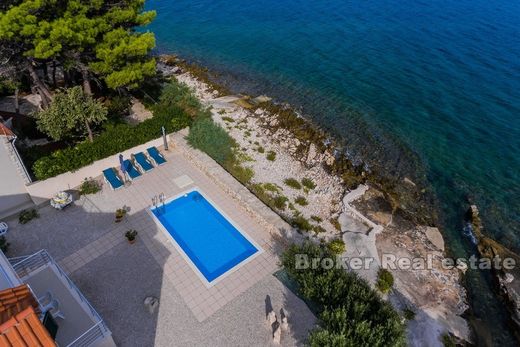 Villa en Brac, Split-Dalmatia