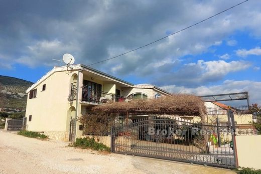 Villa in Trogir, Grad Trogir