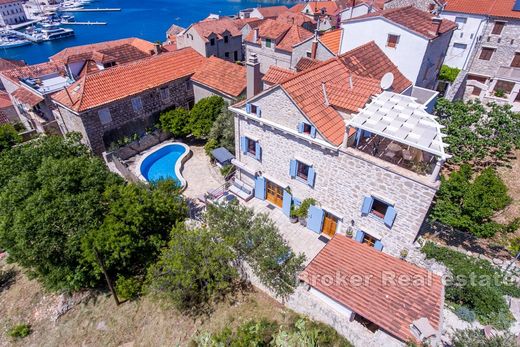 Villa en Brac, Split-Dalmatia