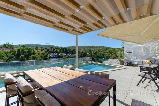 Villa en Brac, Split-Dalmatia
