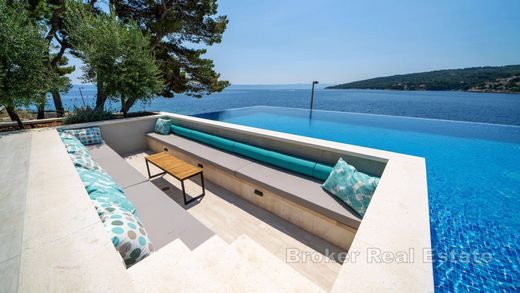 Villa en Brac, Split-Dalmatia