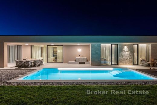 Villa in Poreč, Kutjevo