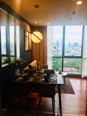 Ratchathewi, Bangkokのアパートメント
