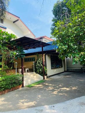 Villa in Bangkok