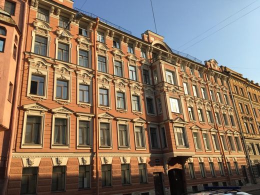 Apartment / Etagenwohnung in Sankt Petersburg, Sankt-Peterburg
