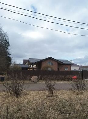 Casa di lusso a Ostrov, Leningrad Oblast
