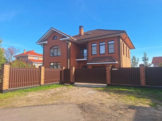 Luxe woning in Oranzhereyka, Leningrad Oblast