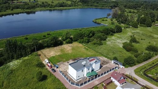 Luxury home in Sanino, Leningrad