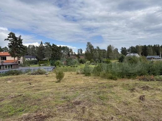 Land in Leninskoye, Leningrad