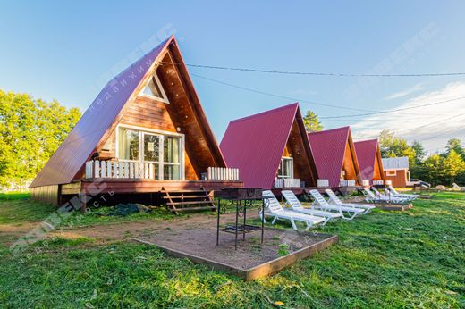 Αγροτεμάχιο σε Romashki, Leningrad Oblast