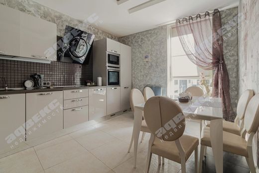 サンクトペテルブルク, Sankt-Peterburgのアパートメント