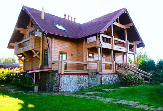 Luxe woning in Ladozhskoye Ozero, Leningrad Oblast