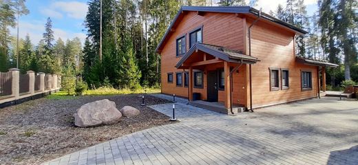 Casa di lusso a Aleksandrovka, Vyborgskiy Rayon