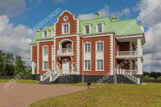 Luxury home in Leninskoye, Leningrad