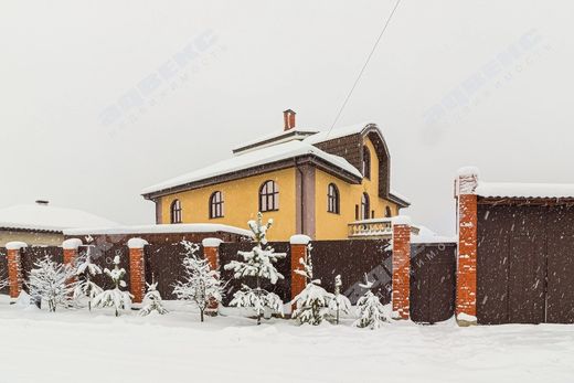 Luxury home in Vsevolozhsk, Leningrad