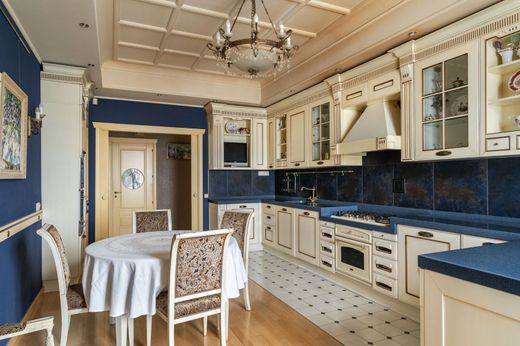 ﺷﻘﺔ ﻓﻲ سانت بطرسبرغ, Sankt-Peterburg