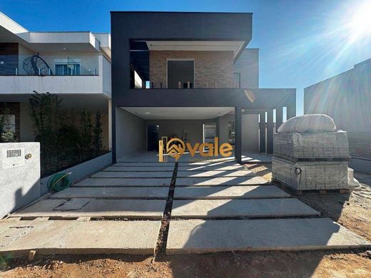 Βίλα σε Jacareí, São Paulo