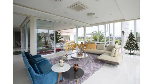 Villa a São José dos Campos, São Paulo