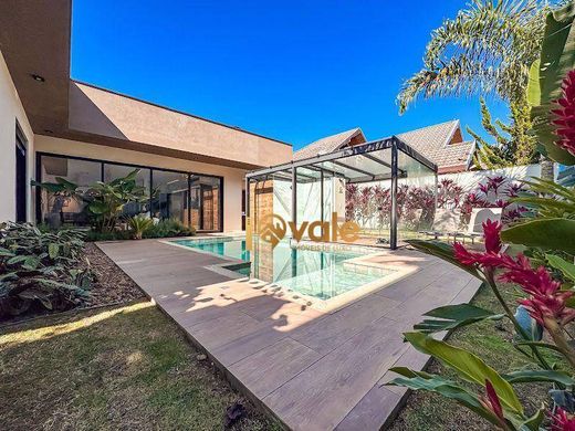 Βίλα σε São José dos Campos, São Paulo