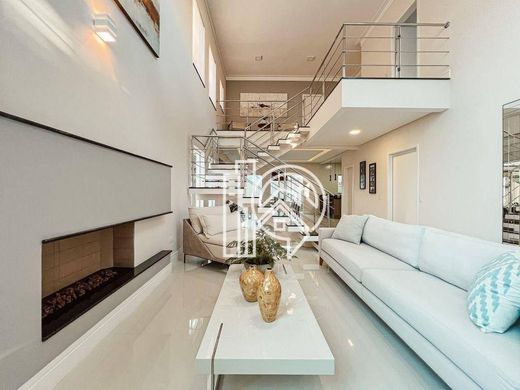 Βίλα σε Jacareí, São Paulo