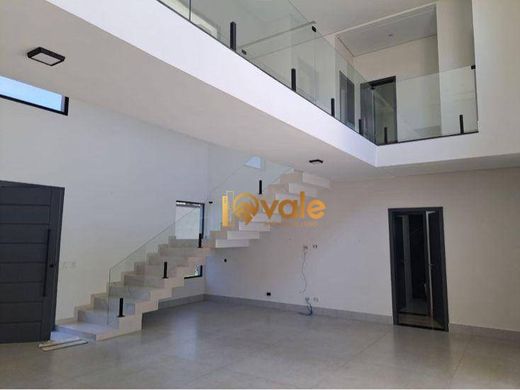 Villa à Jacareí, São Paulo