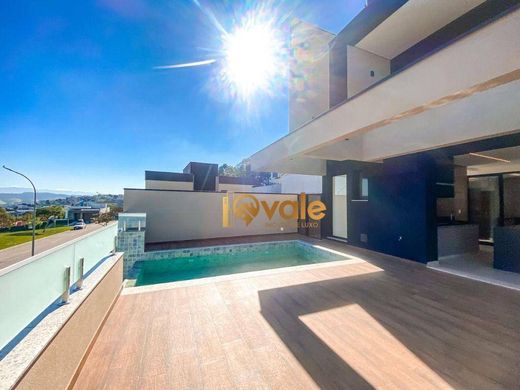 Villa a São José dos Campos, São Paulo