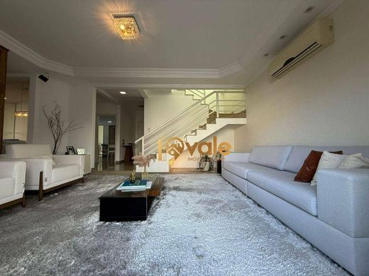 빌라 / São José dos Campos, São Paulo