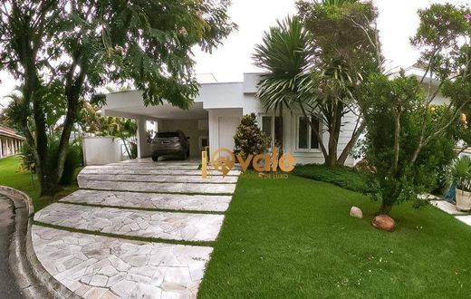 Villa - Jacareí, São Paulo