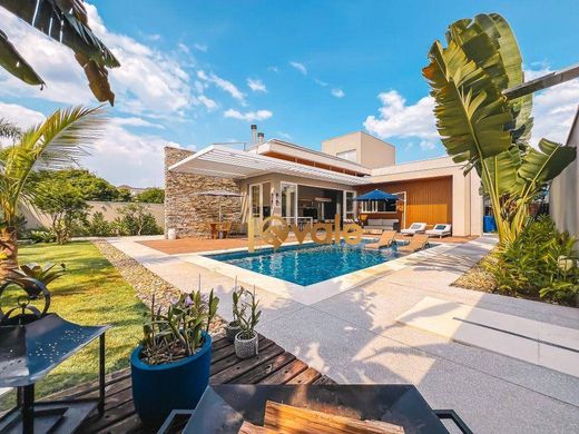 Villa in São José dos Campos, São Paulo