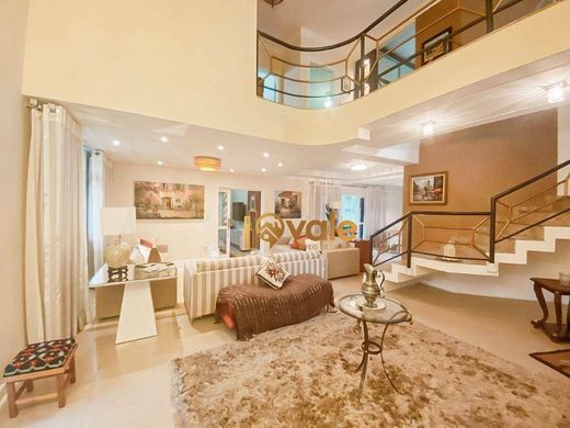 Villa a Jacareí, São Paulo