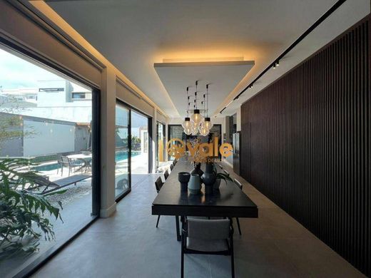 Villa a São José dos Campos, São Paulo