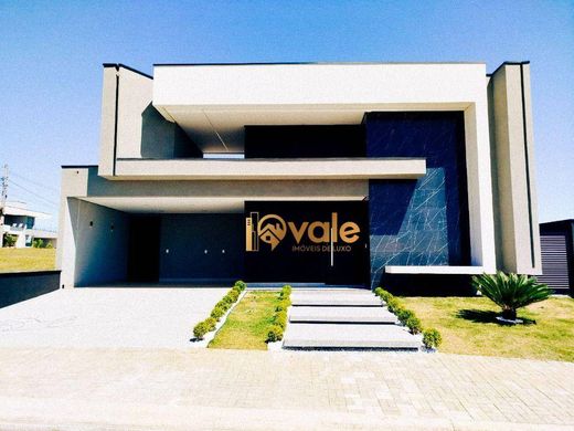 Villa - Caçapava, São Paulo