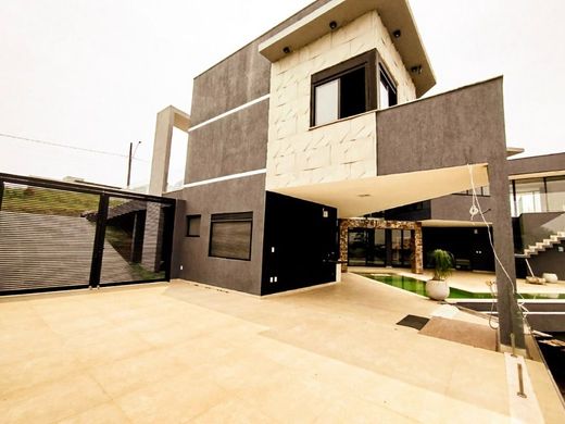 Βίλα σε São José dos Campos, São Paulo