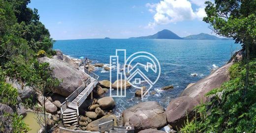 Villa a Ubatuba, São Paulo